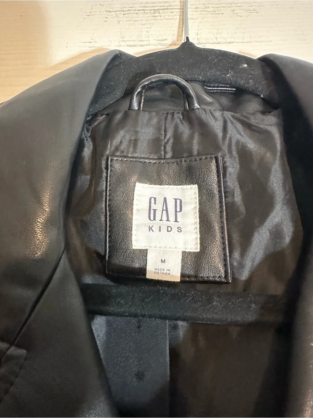 GAP classic black